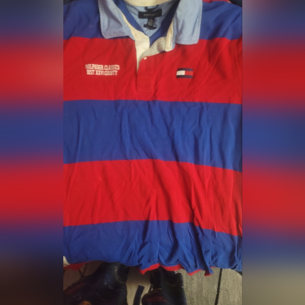 Vintage Tommy hilfiger short sleeve